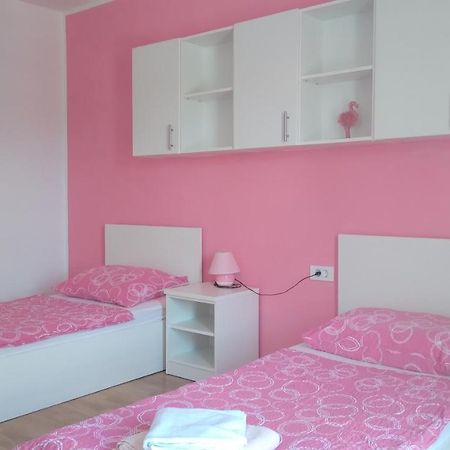 Apartmani "Lorenzo" Novalja Kültér fotó