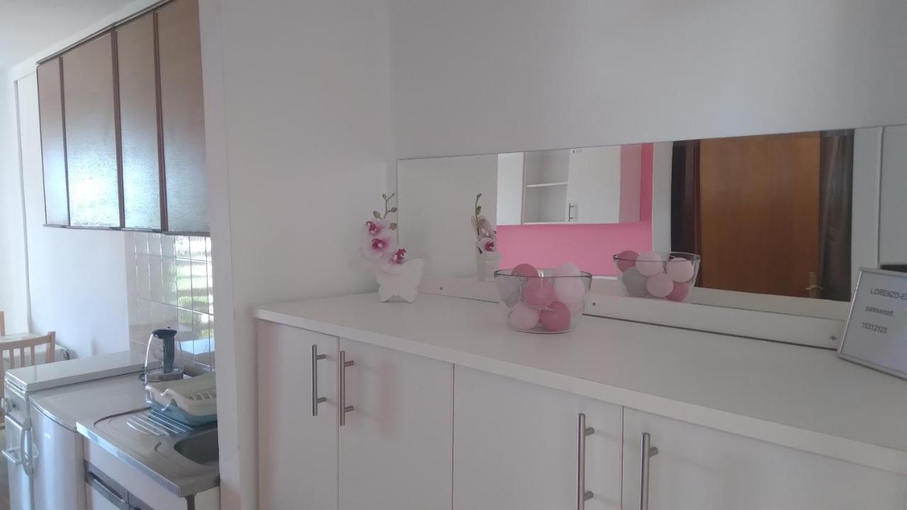 Apartmani "Lorenzo" Novalja Kültér fotó