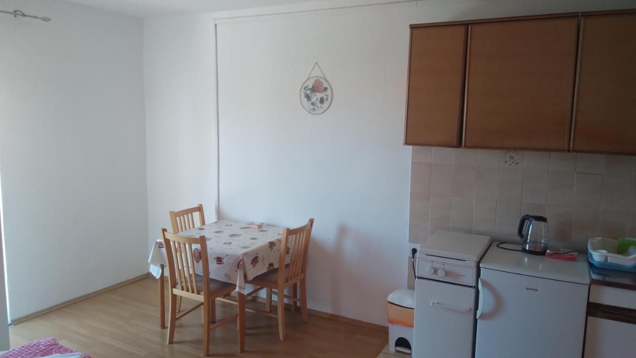 Apartmani "Lorenzo" Novalja Kültér fotó