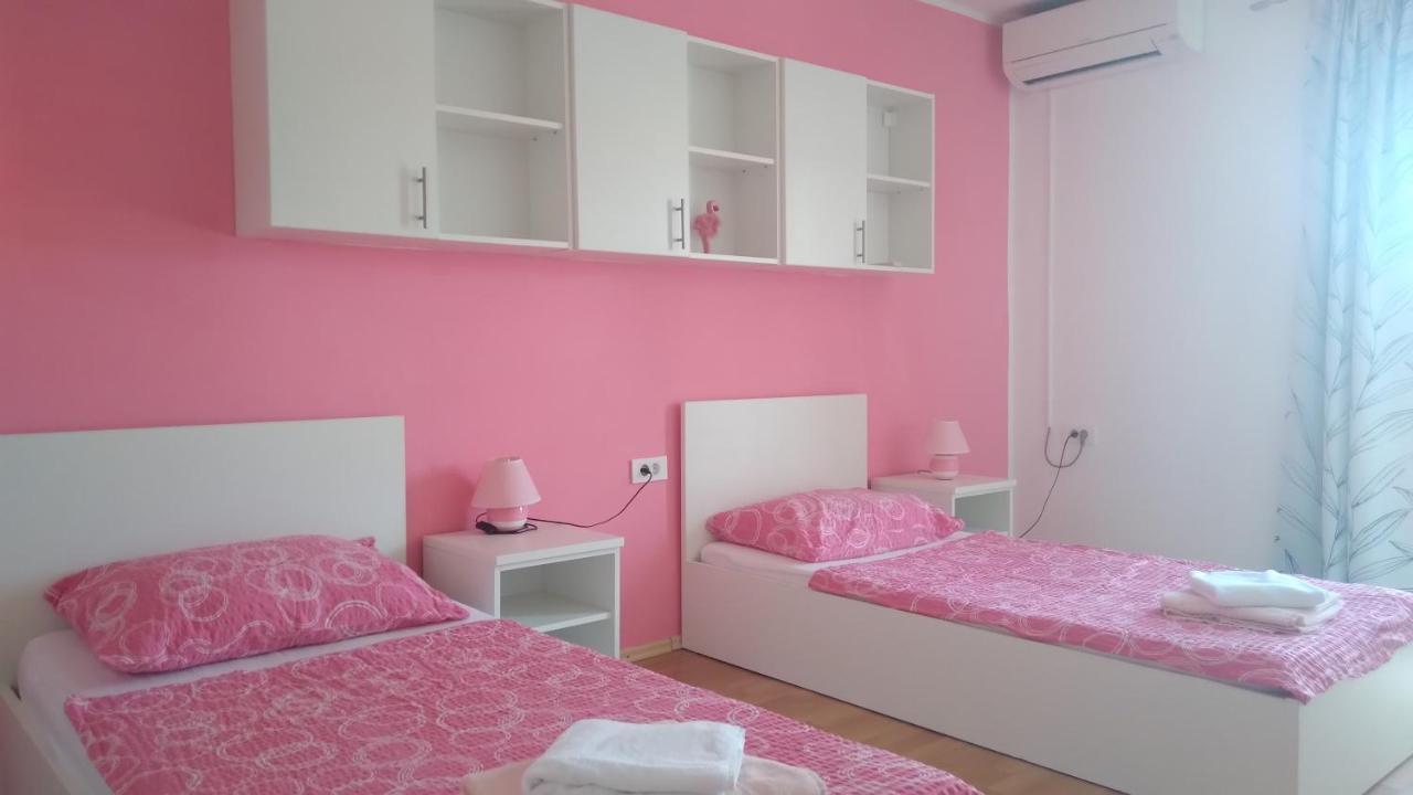 Apartmani "Lorenzo" Novalja Kültér fotó