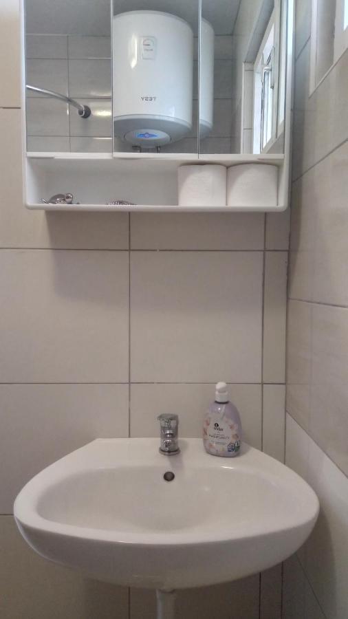 Apartmani "Lorenzo" Novalja Kültér fotó