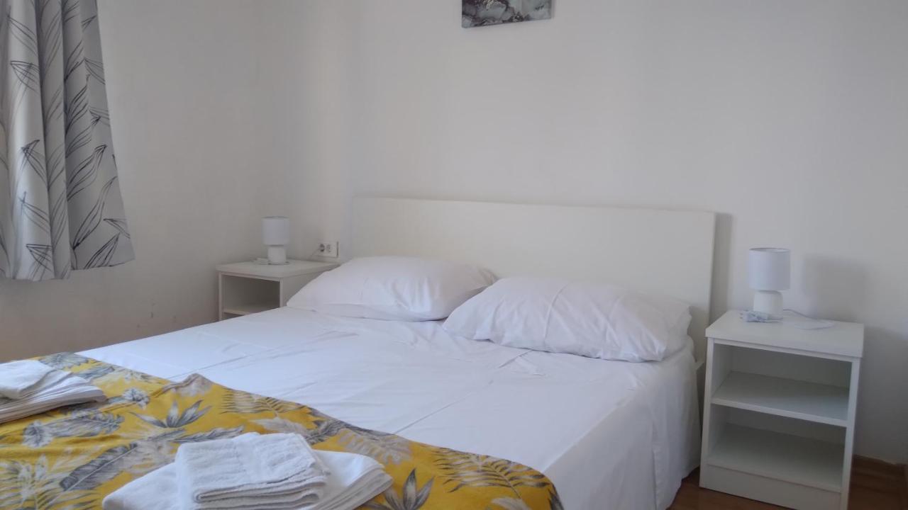 Apartmani "Lorenzo" Novalja Kültér fotó
