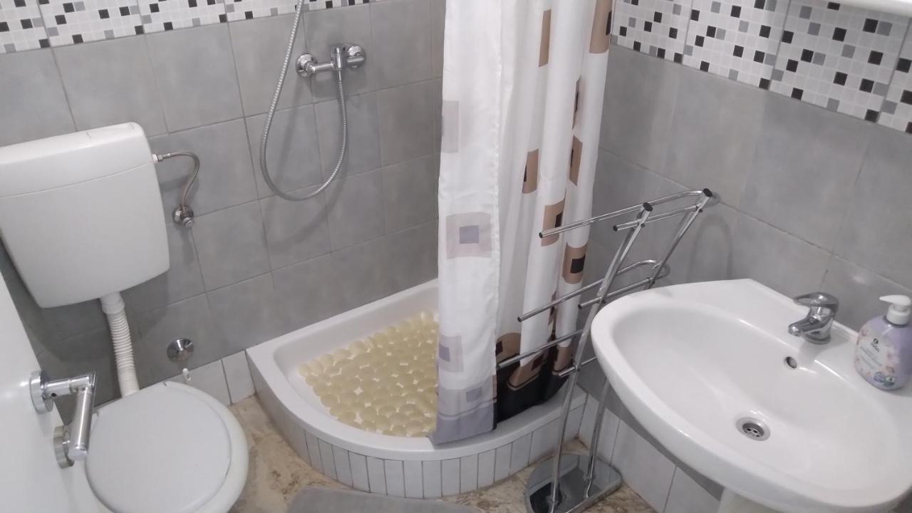 Apartmani "Lorenzo" Novalja Kültér fotó