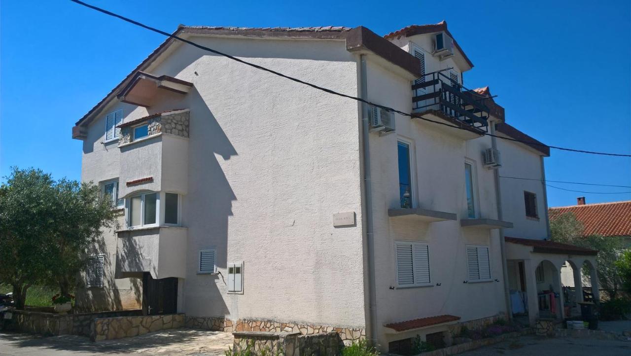 Apartmani "Lorenzo" Novalja Kültér fotó